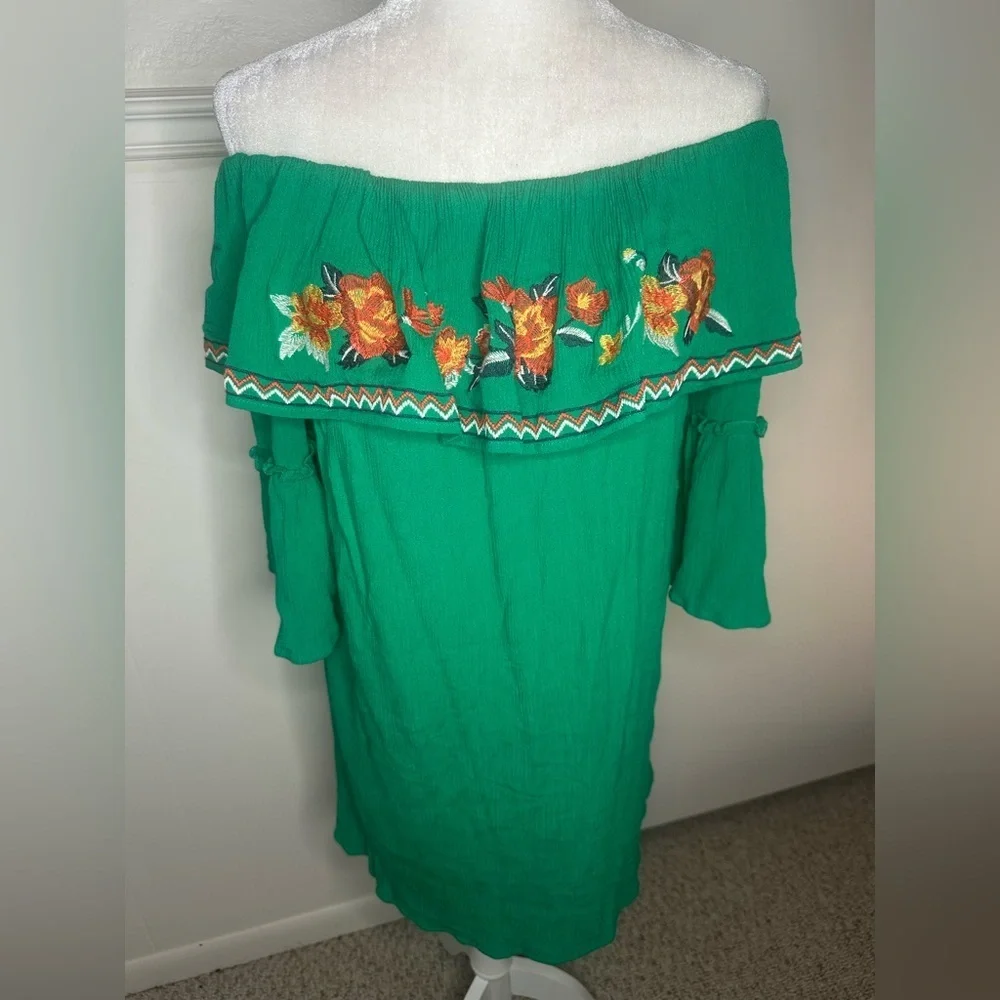 Flying Tomato Green Floral Embroidered Blouse size S - Picture 5 of 8